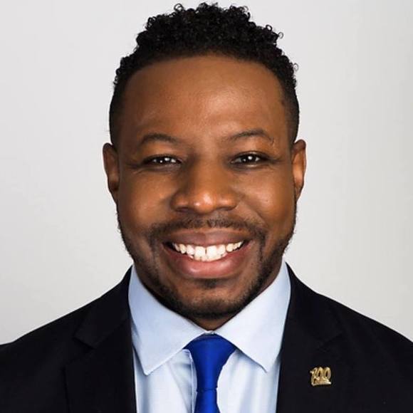 Meet your Posher, Bobby - Picture 1 of 1